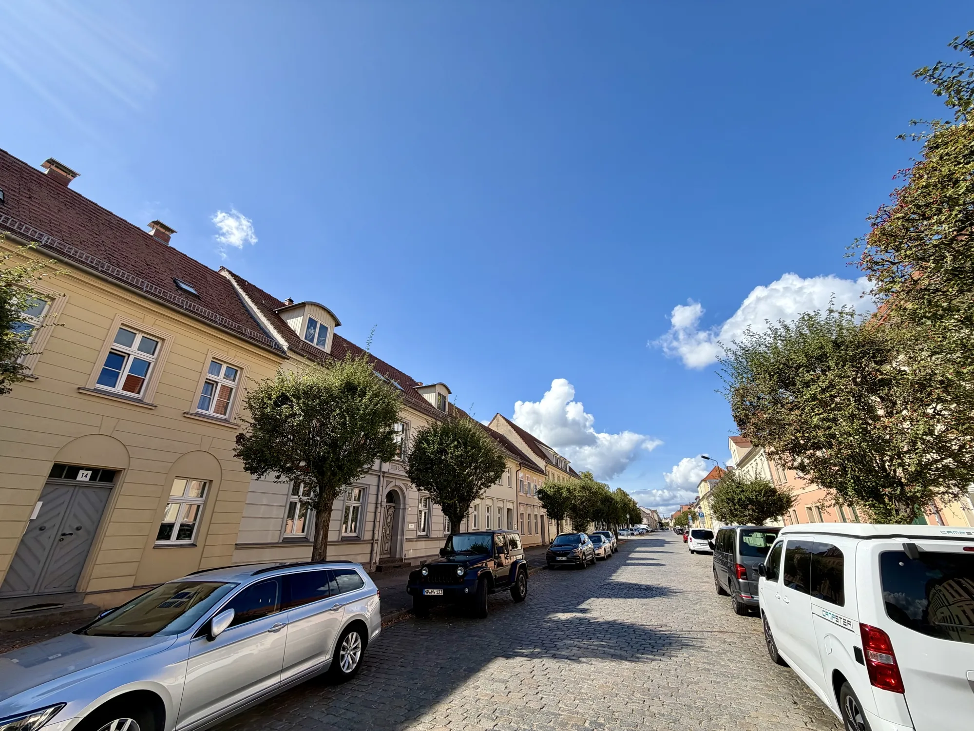 Straßenansicht