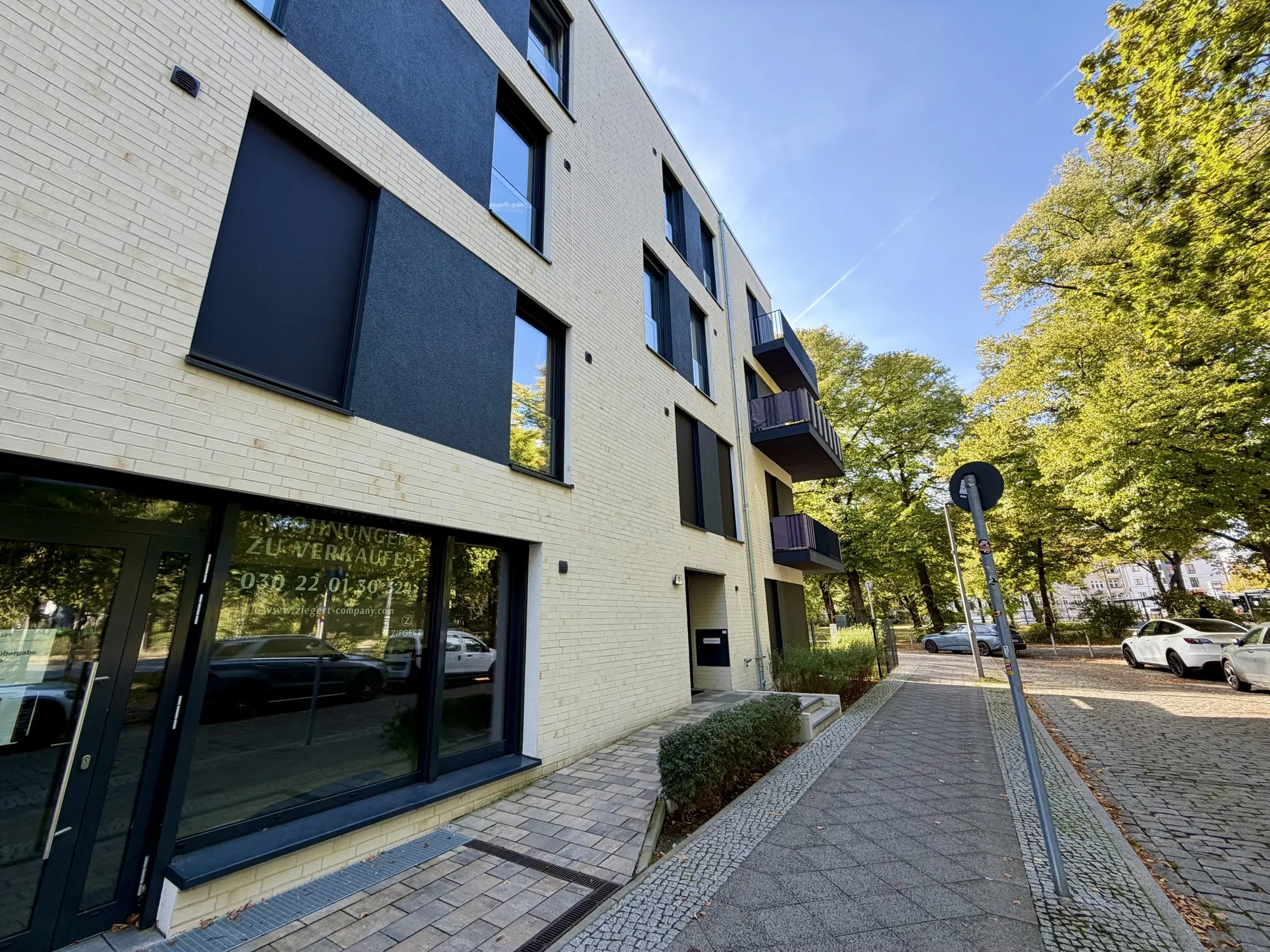 Straßenansicht