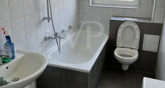 von_poll_real_estate_property_VA748_image_8