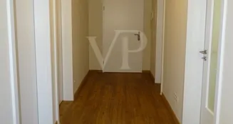 von_poll_real_estate_property_EA942-3_image_7