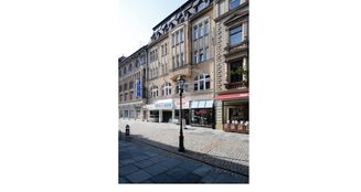 von_poll_real_estate_property_EA942-2_image_1