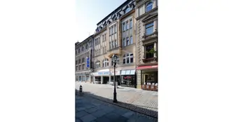 von_poll_real_estate_property_EA942_2_image_1