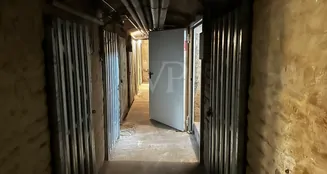 von_poll_real_estate_property_UQ831_image_11