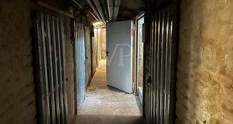 von_poll_real_estate_property_UQ831_image_11