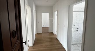von_poll_real_estate_property_UQ831_image_7