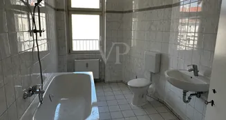 von_poll_real_estate_property_UQ831_image_9