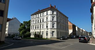 von_poll_real_estate_property_WG725_image_2