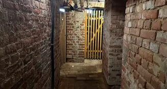 von_poll_real_estate_property_WG725_image_9