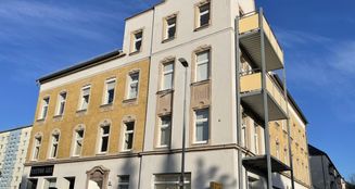 von_poll_real_estate_property_QQ638_1_image_0
