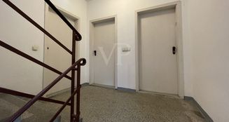 von_poll_real_estate_property_QQ638_2_image_18
