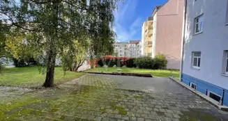 von_poll_real_estate_property_QQ638_2_image_13