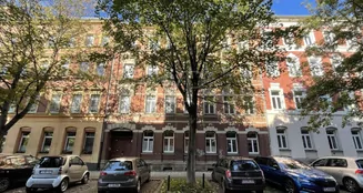 von_poll_real_estate_property_QQ638-5_image_0