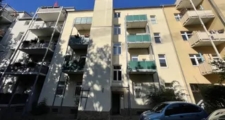 von_poll_real_estate_property_QQ638-4_image_3