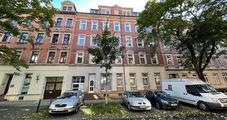 von_poll_real_estate_property_QQ638-4_image_1