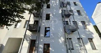 von_poll_real_estate_property_QQ638-6_image_3