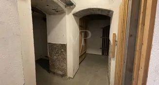 von_poll_real_estate_property_QQ638-6_image_7