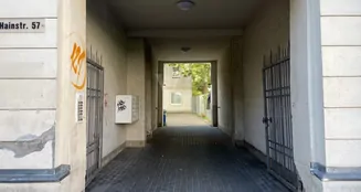 von_poll_real_estate_property_QQ638-8_image_4