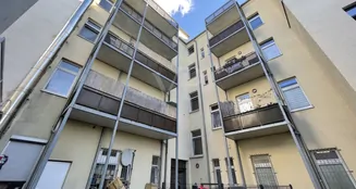 von_poll_real_estate_property_QQ638-7_image_3