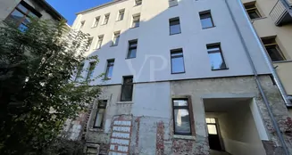 von_poll_real_estate_property_QQ638-10_image_3