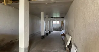 von_poll_real_estate_property_26441COM01_image_5