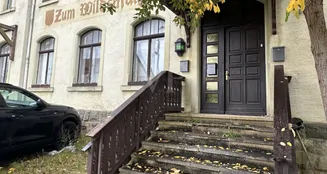 von_poll_real_estate_property_26441COM01_image_3