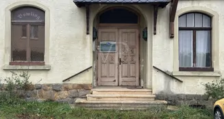 von_poll_real_estate_property_26441COM01_image_2