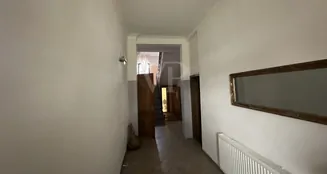 von_poll_real_estate_property_26441COM01_image_6