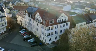 von_poll_real_estate_property_25COMPM01_image_2