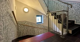 von_poll_real_estate_property_25441COM8_image_7