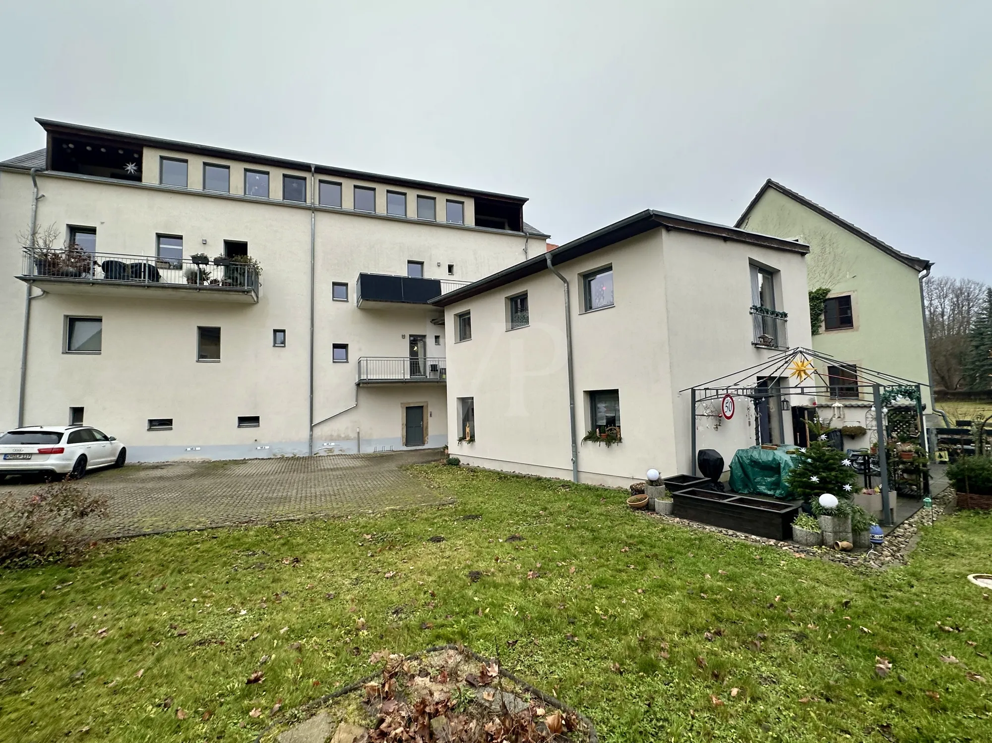 Rückansicht mit Anbau