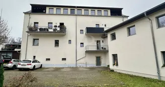 von_poll_real_estate_property_25441COM8_image_15