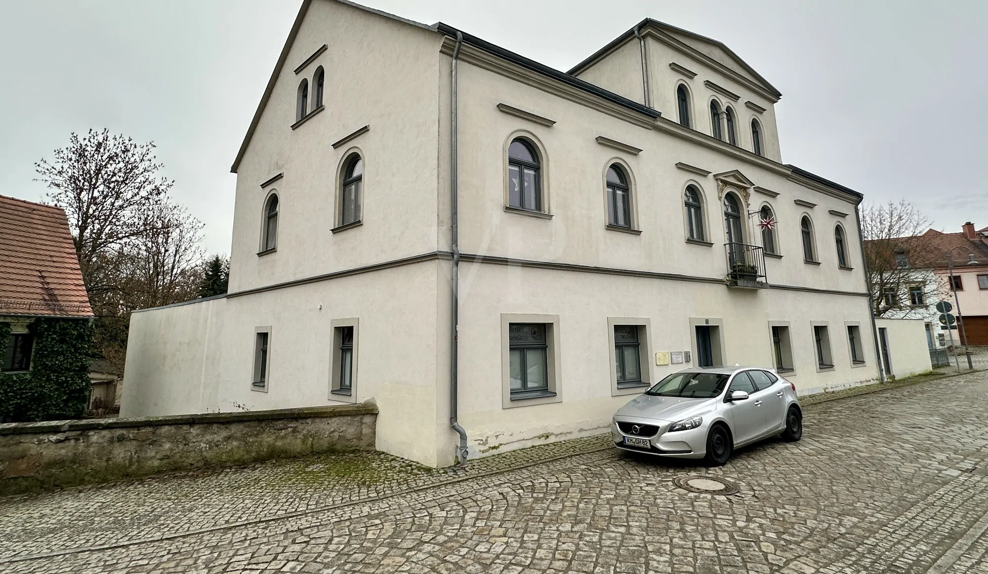 Straßenansicht aus Nordost