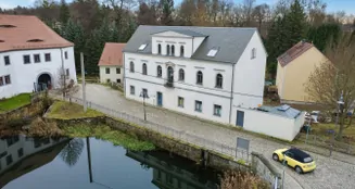 von_poll_real_estate_property_25441COM8_image_1