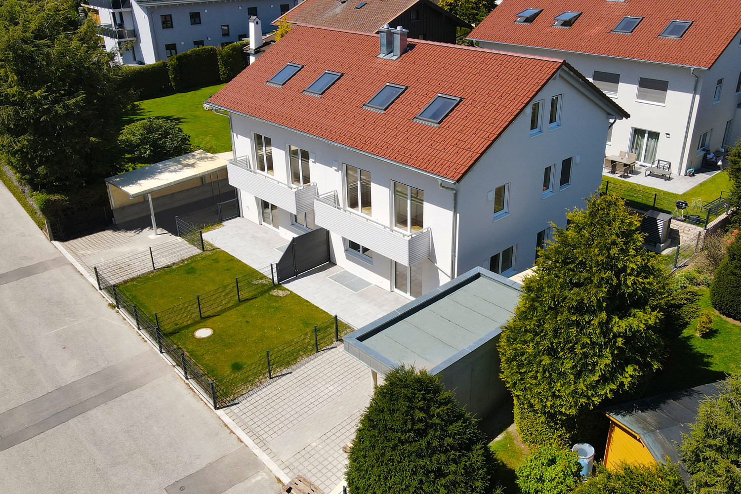 Neubau - DHH mit viel Platz für eine große Familie