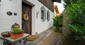 von_poll_real_estate_property_25289013_image_2