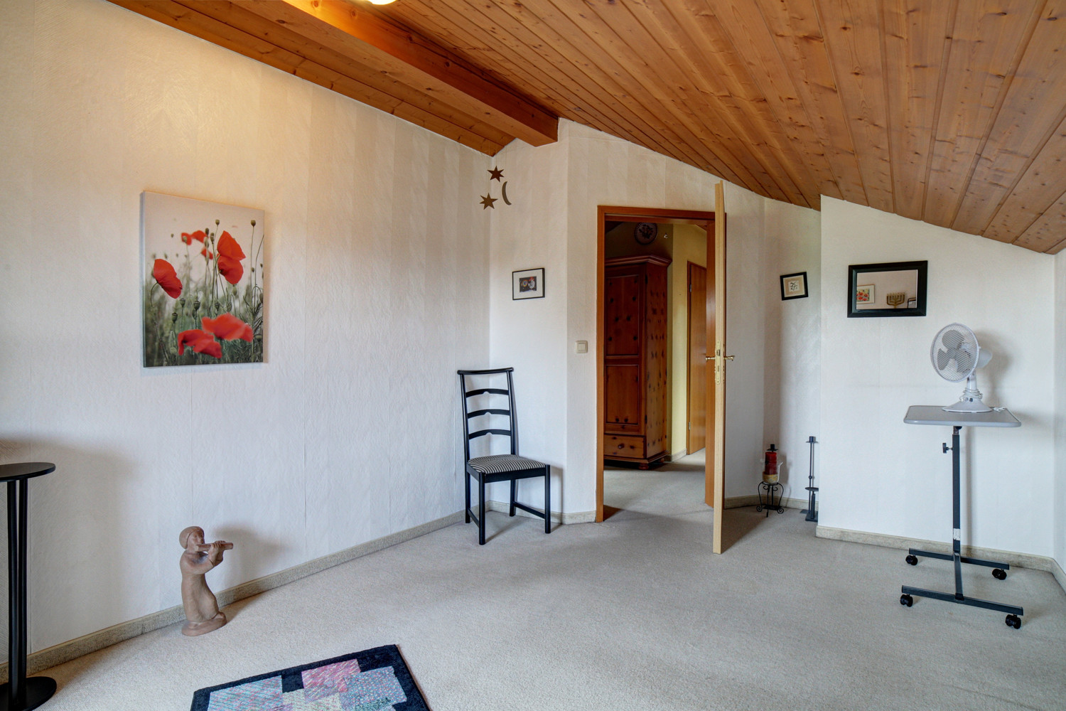 Zimmer mit Balkon