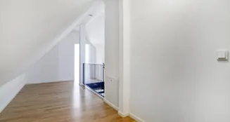 von_poll_real_estate_property_25289018_1_image_8