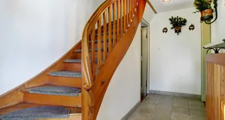 von_poll_real_estate_property_25289027_image_2