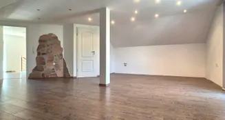 von_poll_real_estate_property_24256219_image_24