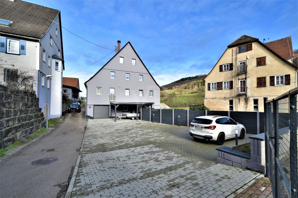 Außenansicht Anfahrt