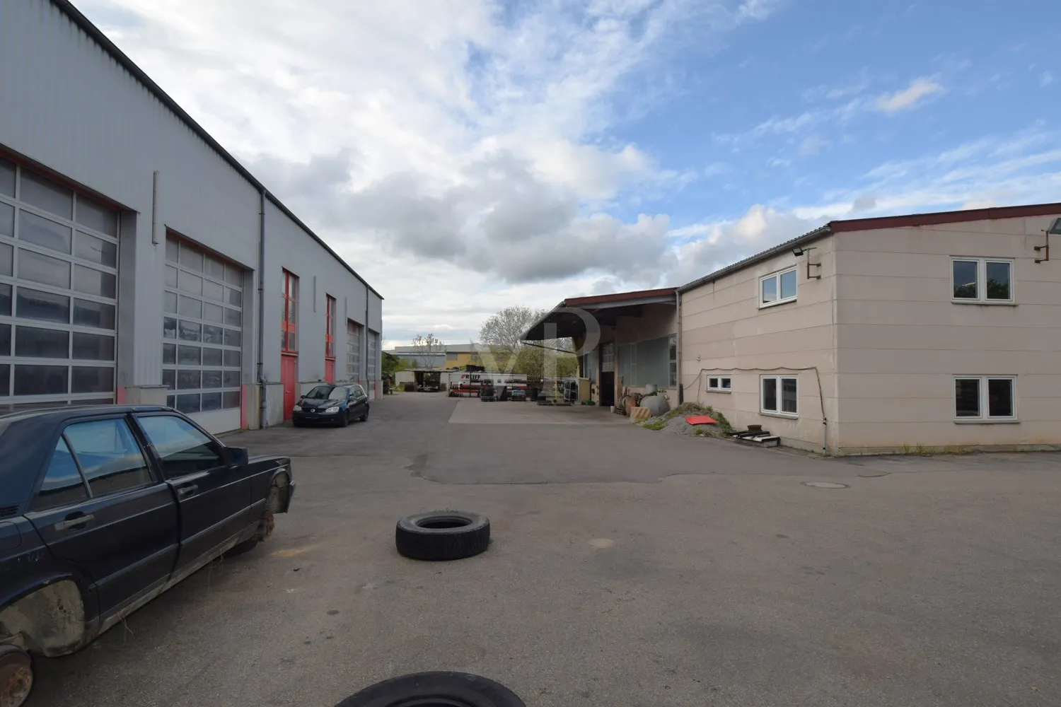 Außenbereich Halle I / Halle II