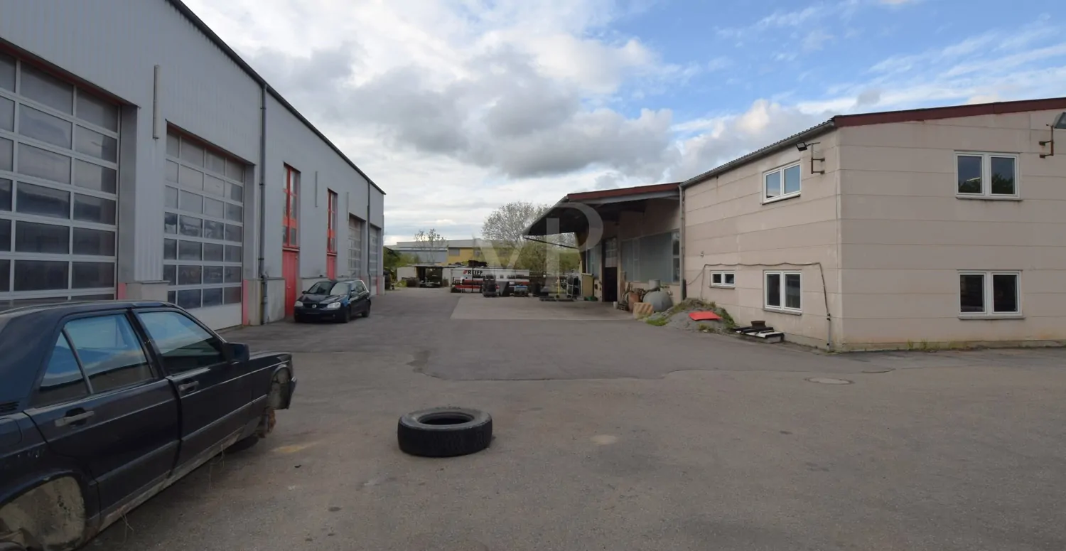 Außenbereich Halle I / Halle II