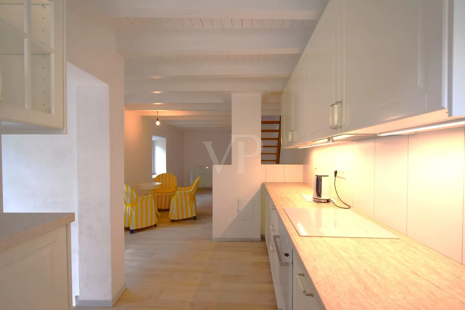 Küche / Eingangsbereich Haus II