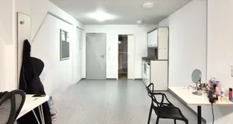 von_poll_real_estate_property_24256217_image_0