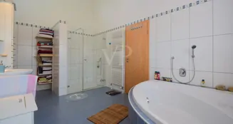 von_poll_real_estate_property_25256229_image_14