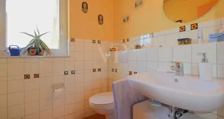 von_poll_real_estate_property_25256229_image_9