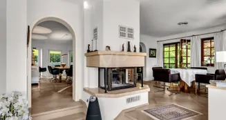 von_poll_real_estate_property_25256239_image_11