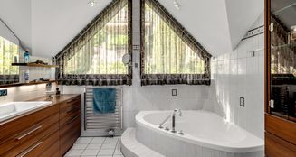 von_poll_real_estate_property_25256239_image_20