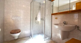 von_poll_real_estate_property_25256244_image_4