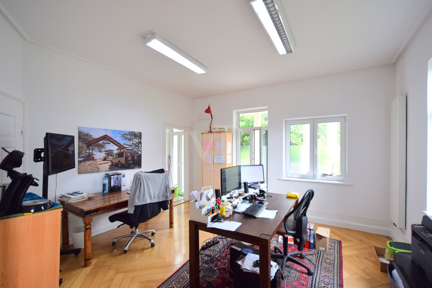 Büro EG